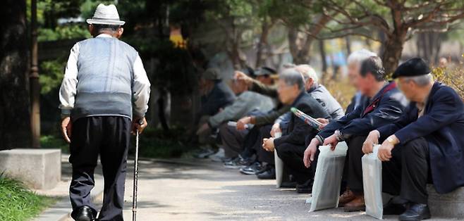 [Graphics by Song Ji-yoon]