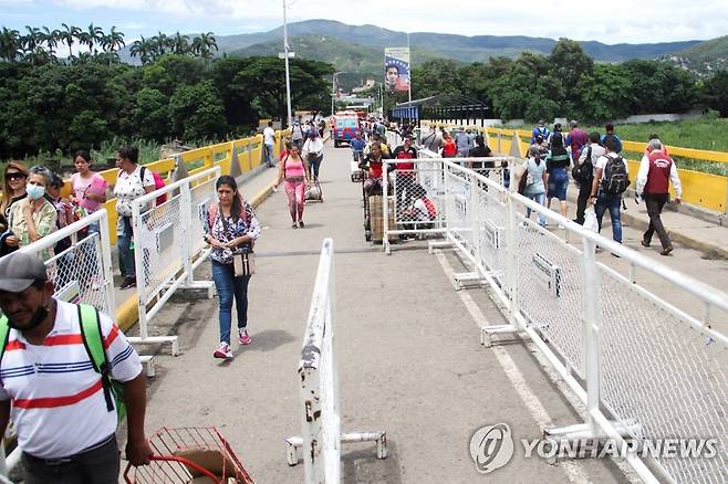 베네수엘라와 콜롬비아 사이 국경 다리 [로이터 연합뉴스 자료사진. 재판매 및 DB 금지]