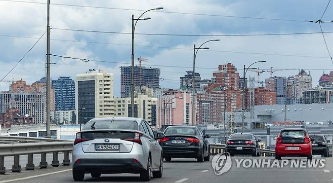 전쟁 탓 국가부도 위기 몰린 우크라이나  [연합뉴스 자료사진. DB 및 재판매 금지]