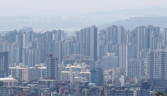 서울 남산에서 바라본 아파트.연합뉴스