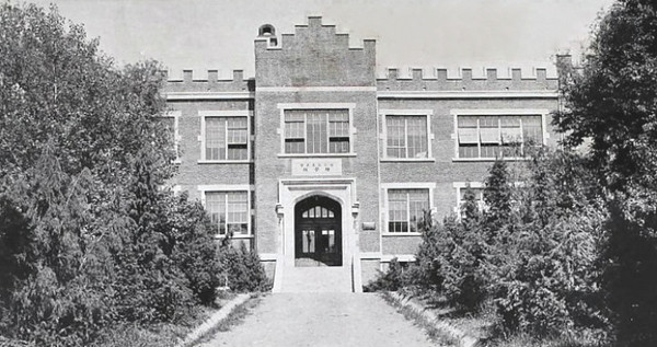 박희천 목사가 1948년 입학했던 평양신학교 건물. 공산정권이 이 건물을 빼앗아가면서 박 목사를 포함한 신학생들은 인근 교회로 옮겨 공부했다.