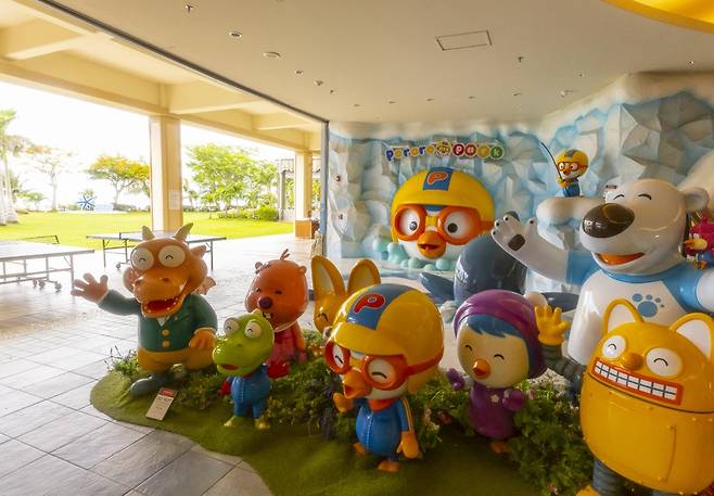 로비의 뽀로로 캐릭터들 [사진/성연재 기자]