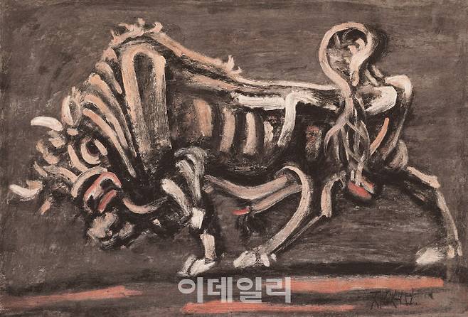 이중섭 ‘황소’(1953), 종이에 에나멜·유채, 35.5×52㎝(사진=서울미술관)