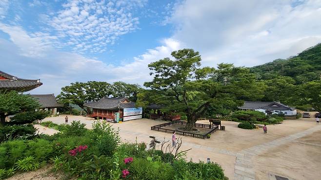 Jeondeungsa, one of the oldest temples in Korea, set in the mountains, is located on Ganghwa Island off the west coast. (Kim Hae-yeon/ The Korea Herald)