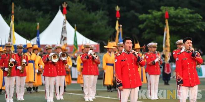 제18회 빅토리 부대(27․15사단)와 함께 하는 화천토마토축제’를 개최했다.