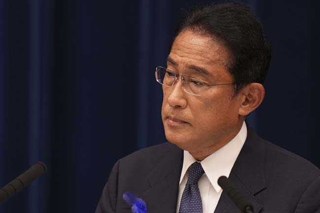 기시다 후미오 일본 총리가 지난달 14일 도쿄 총리관저에서 아베 신조 전 총리 피살과 관련해 연설하고 있다. AP·뉴시스