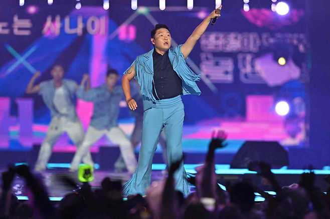 Psy performs during the opening ceremony of Seoul Festa 2022 titled “K-pop Super Live” at the Olympic Main Stadium in Jamsil Sports Complex, southern Seoul, on Tuesday. (AFP-Yonhap)
