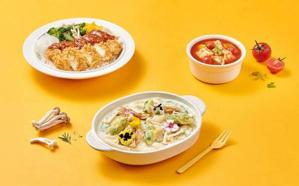 플랜튜드 두부 카츠 채소 덮밥과 순두부 스튜, 트리플 감태 화이트 떡볶이.