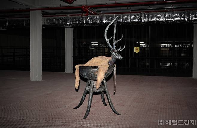 국립극장 소품실 작품. 임세준 기자