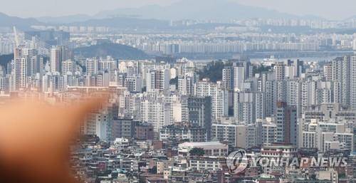 서울 남산에서 바라본 아파트
[연합뉴스 자료사진]