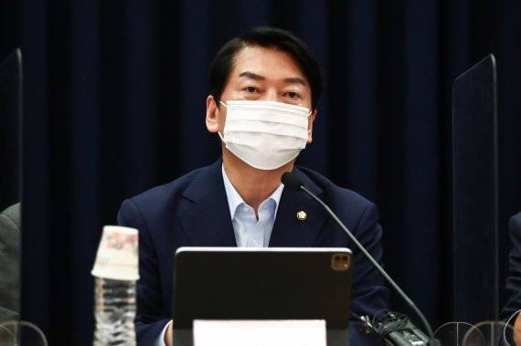 안철수 국민의힘 의원이 9일 국회 의원회관에서 열린 청년세대를 위한 연금개혁 민·당·정 토론회에서 발언하고 있다. 사진=뉴스1