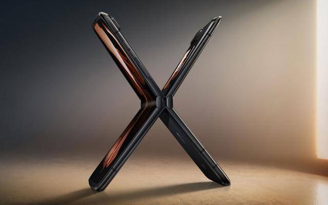 모토로라 레이저2022. 모토로라