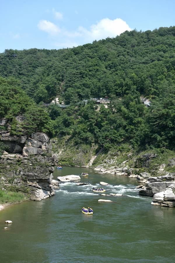 철원 한탄강 주상절리길 래프팅