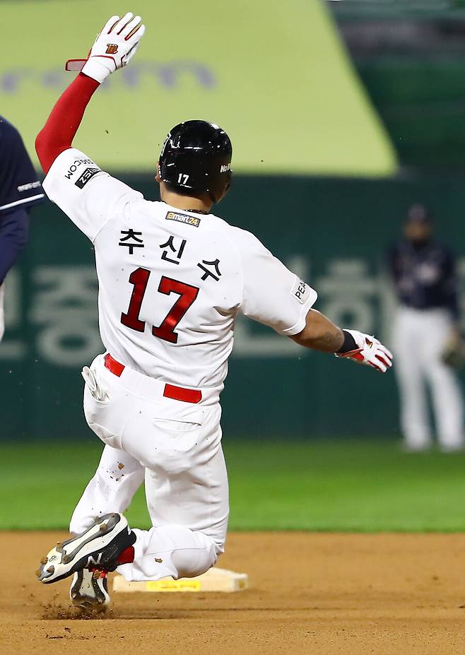 ▲ SSG 베테랑 외야수 추신수.