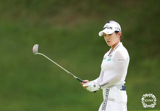 박현경 대유위니아MBN 여자오픈 FR 2번홀 퍼팅. KLPGA 제공
