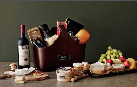 롯데호텔의 2022 추석 선물세트 중 햄퍼세트.