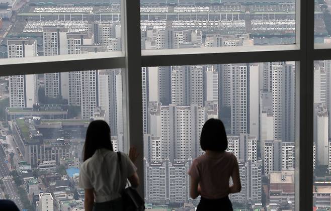7일 서울시내에서 바라본 아파트단지 모습. /뉴스1
