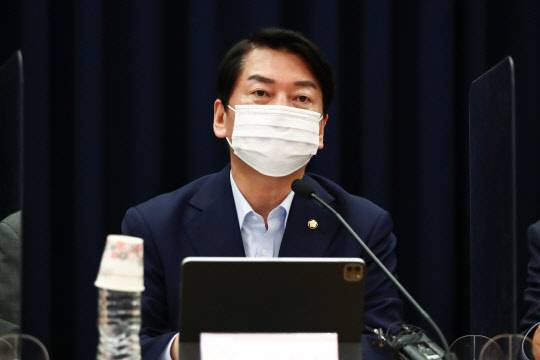 지난 9일 안철수 국민의힘 의원이 국회 의원회관에서 열린 청년세대를 위한 연금개혁 민·당·정 토론회에서 발언하고 있다. 국회사진기자단=연합뉴스.