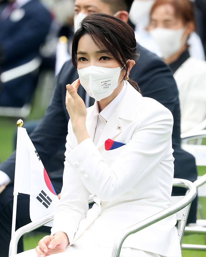 경축식에 참석한 김건희 여사. 뉴시스