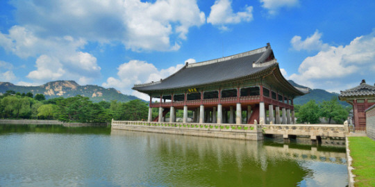 경복궁 경회루 전경. 문화일보 자료 사진