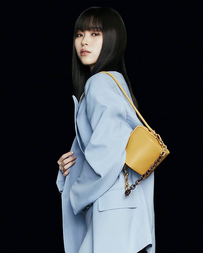 사진 : 찰스앤키스(CHARLES & KEITH), 2022 가을 캠페인 WITH 브랜드 앰버서더 ITZY(있지)
