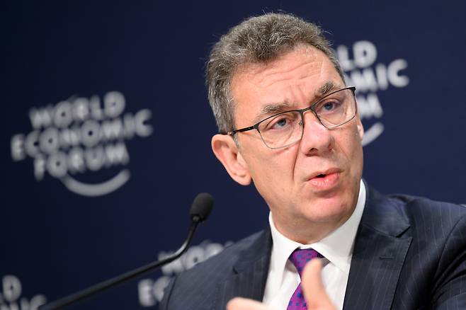 앨버트 불라 화이자 최고경영자(CEO).