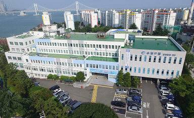 수영구청 전경. 국제신문DB
