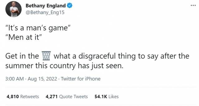 그레임 수네스를 규탄하는 베서니 잉글랜드의 트윗. 트위터 캡처