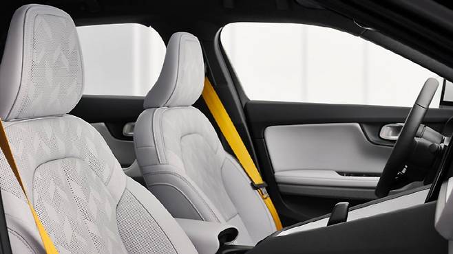 폴스타2 인테리어 [사진출처=폴스타]