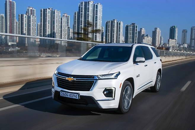 쉐보레의 인기 모델을 계약한 고객의 대기 기간은 최대 두 달이다. 사진은 트래버스. /사진=한국지엠