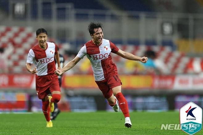 [서울=뉴시스]프로축구 부산 아이파크 박정인 (사진 = 프로축구연맹 제공)