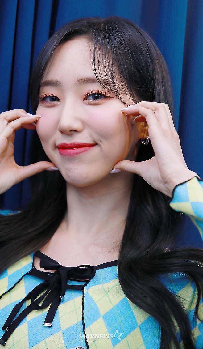 아이리스(IRRIS) 리브, '애교 가득 볼하트' [★포토]