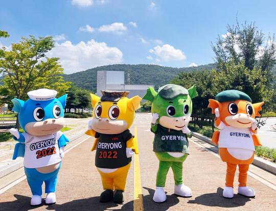 2022계룡세계군문화엑스포 캐릭터인 '비룡이'가 엑스포를 알리는 홍보대사로 역할을 톡톡히 하고 있다. 사진=2022계룡세계군문화엑스포 조직위 제공