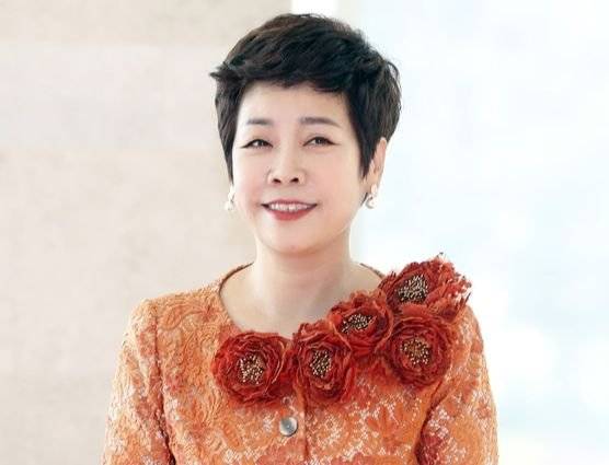 대통령상을 받는 방송인 김미화가 2017년 11월3일 오후 서울 중구 장충동 국립극장 해오름 극장에서 열린 ‘2017 대한민국 대중문화 예술상’ 레드카펫 행사에 참석하고 있다. 뉴스1