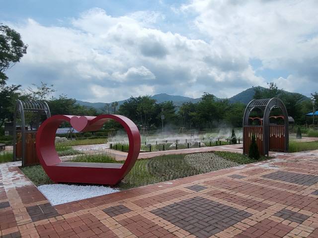 ▲ 양구읍 동수리 인문학박물관 일원에 양구지역 최초의 생활밀착형숲(실외정원)이 조성됐다.