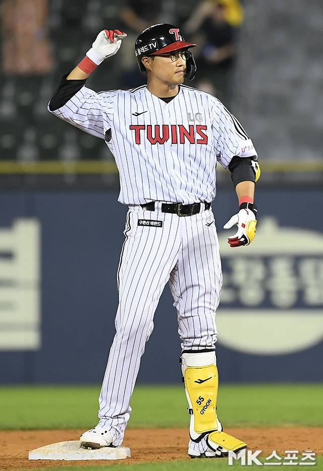 채은성이 결승타를 기록한 LG 트윈스가 삼성 라이온즈를 꺾고 2연승을 달렸다. 사진(잠실 서울)=천정환 기자