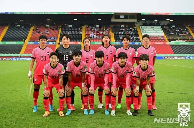 [서울=뉴시스]U-20 여자축구대표팀. (사진=대한축구협회 제공)