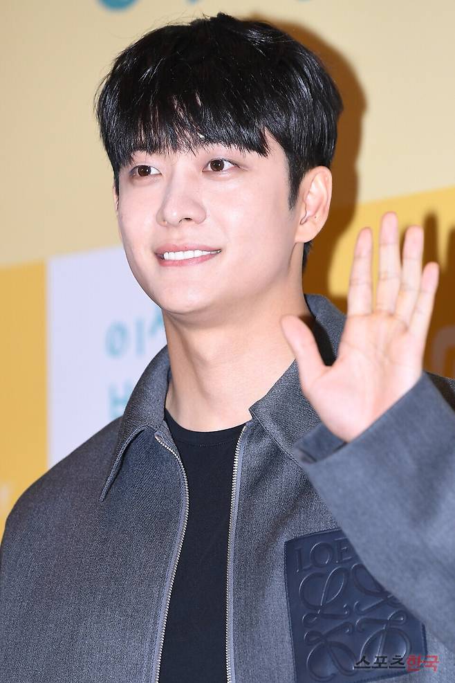 ENA 수목드라마 '이상한 변호사 우영우' 마지막회 단체 관람 행사에 참석한 강태오. ⓒ이혜영 기자 lhy@hankooki.com