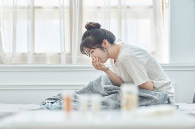 피곤하면 혈관이 수축하고 점막이 약해져 코피가 날 수 있다./사진=게티이미지뱅크