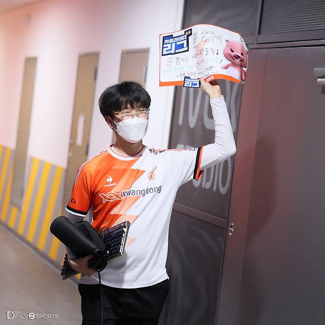 이재혁.