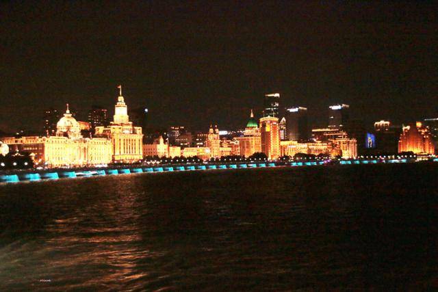 와이탄 황포강 서쪽 야경. ⓒ최종명