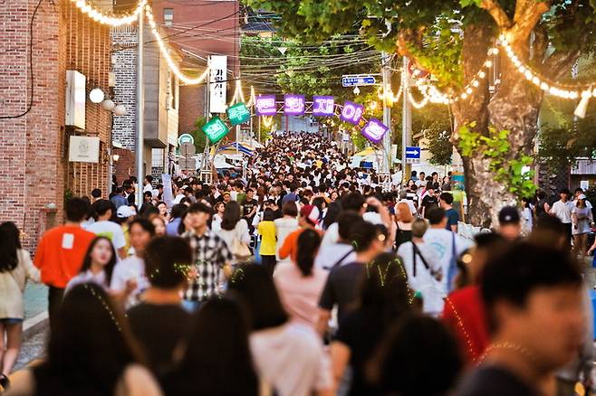 2019년 충북 청주에서 열린 청주문화재야행 모습. 청주시 제공.