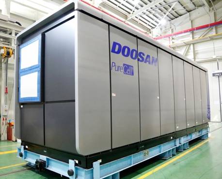 두산퓨얼셀의 발전용 수소연료전지. 두산퓨얼셀이 생산하는 연료전지는 PAFC(인산형 연료전지)로, 컨테이너박스 1개 크기에 해당한다. 두산퓨얼셀 제공