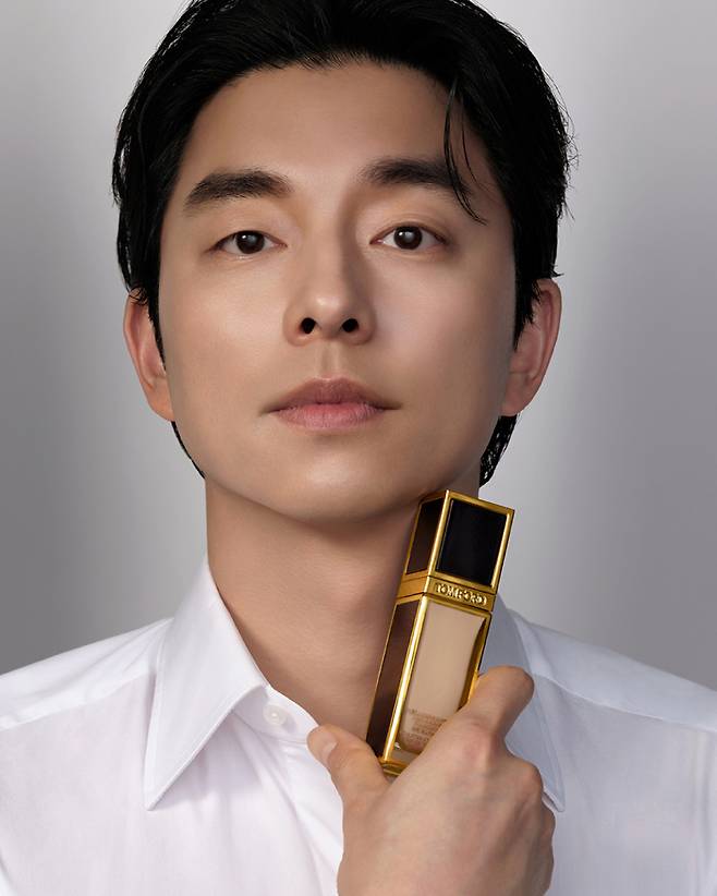  :   Ƽ TOM FORD BEAUTY