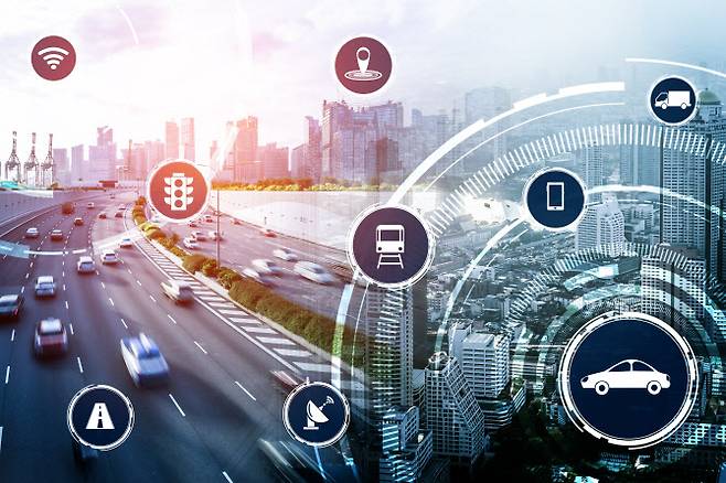 지능형 IoT 기술은 스마트시티를 비롯해 다양한 미래 산업의 기반 기술이 될 전망이다. (사진=이미지투데이)