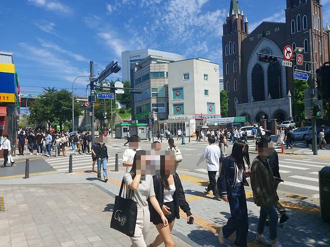 2학기가 시작된 지난 1일, 서울 서대문구 연세대 앞 연세로 모습. 김희량 기자