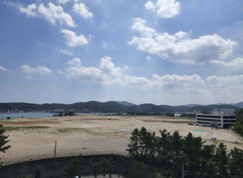 당초 BTS 부산 콘서트가 열릴 예정이었던 기장군 일광면 한국유리 부산공장 부지 [촬영 손형주]