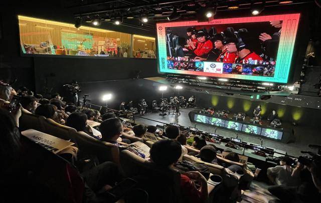 부산 e스포츠경기장인 브레나에서 열린 리그 오브 레전드(LoL) 국제대회인 ‘미드 시즌 인비테이셔널(MSI)' 예선. 부산시 제공