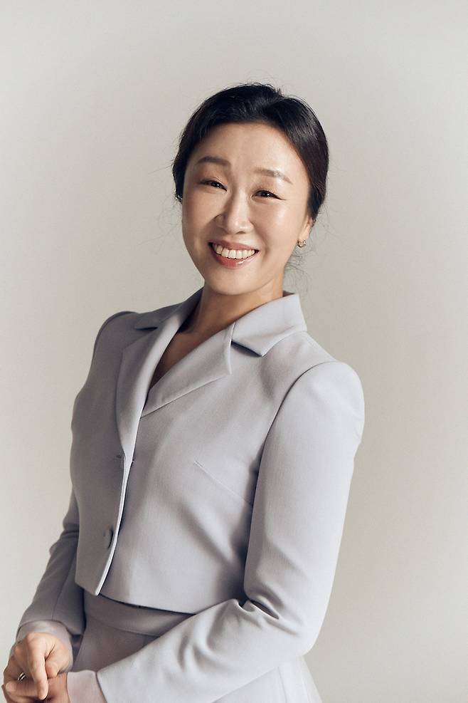 배우 백현주. 이끌 엔터테인먼트
