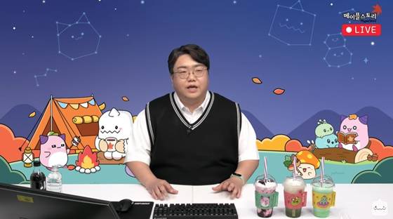 ‘메이플스토리’ 강원기 총괄 디렉터도 라이브 방송을 통해 이용자의 호응을 얻고 있다.